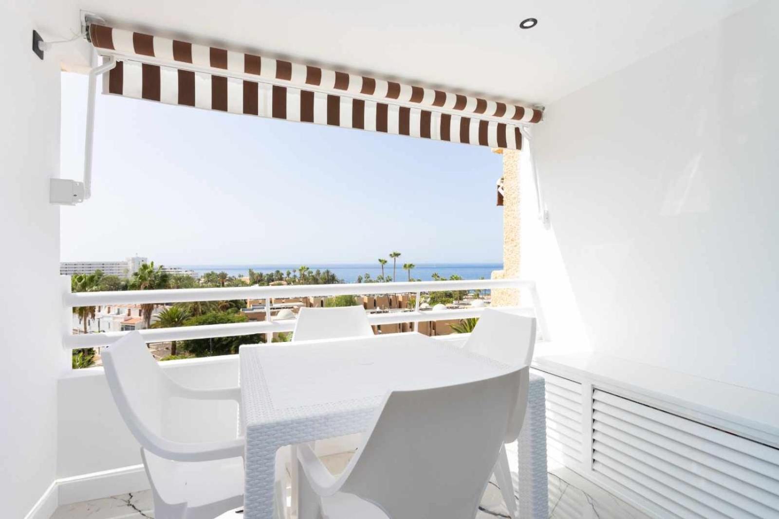 Lujo Borinquen 403 Vista Al Mar Apartamento Playa Feñabe Exterior foto